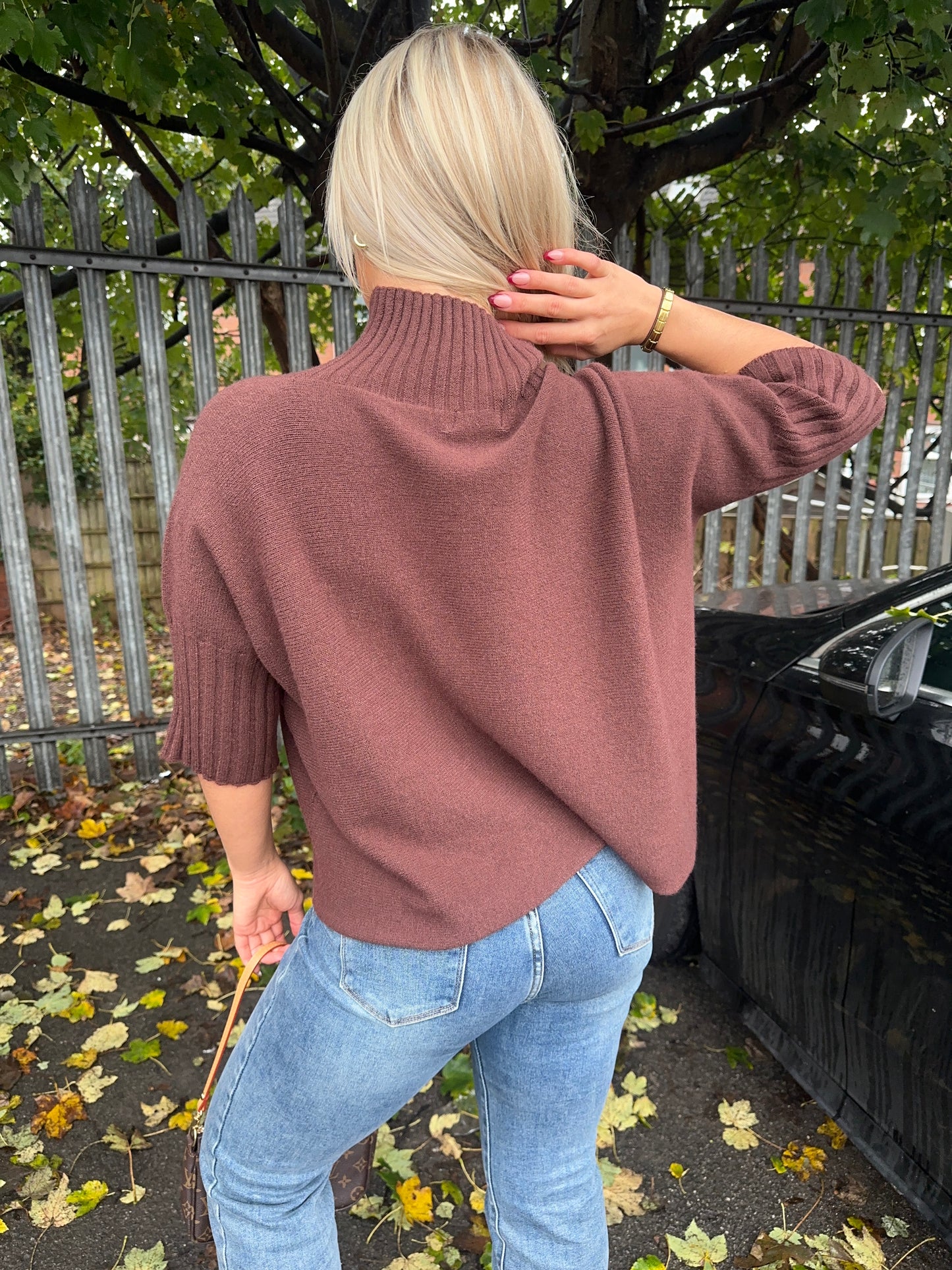 Chocolate Erika Quarter Sleeve Top
