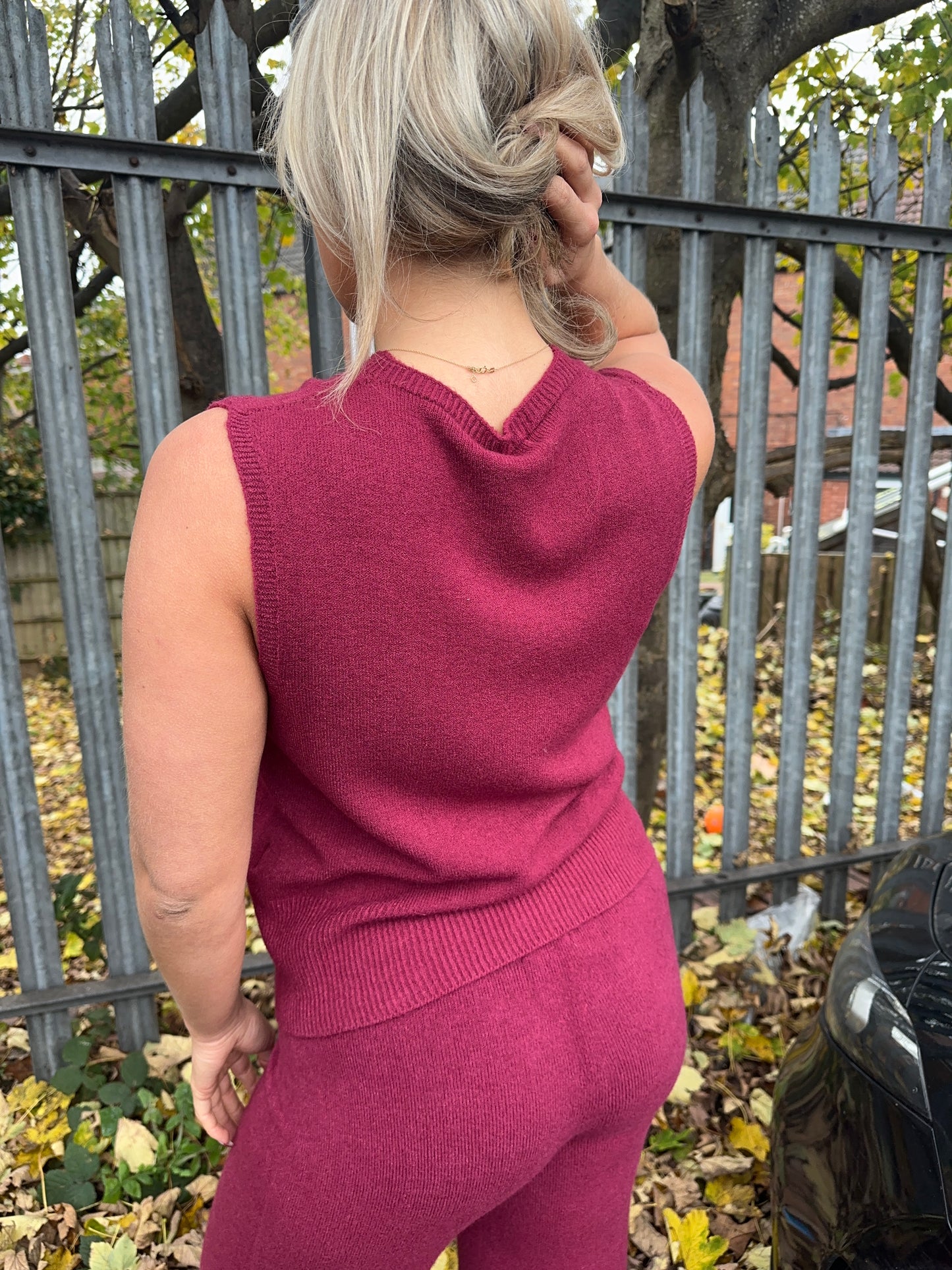 Erika Sleeveless Knitted Top - Burgundy