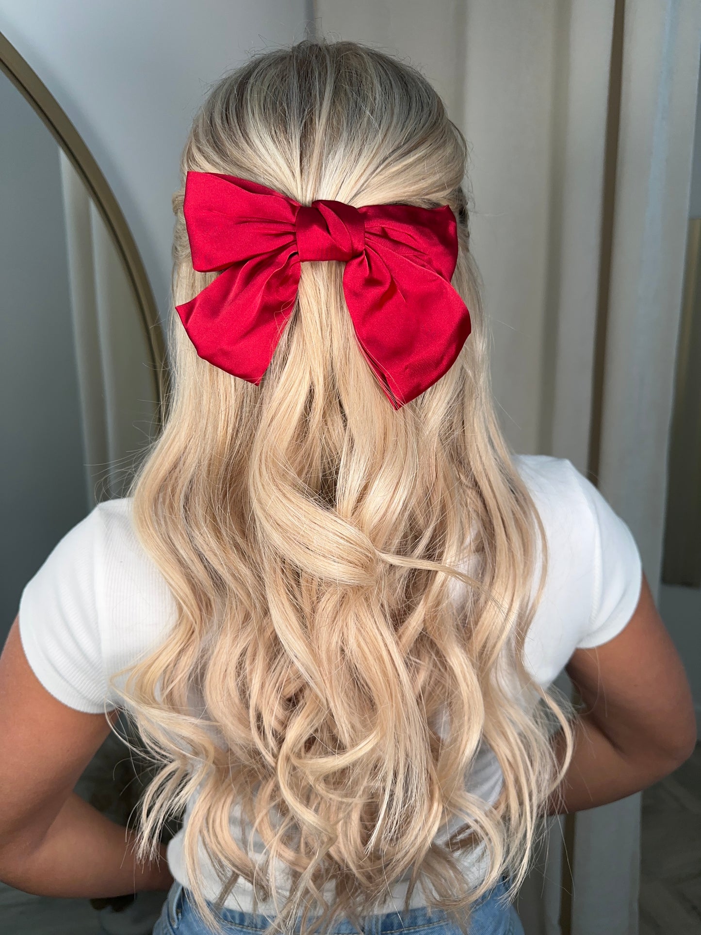 Short Tie Hair Bow - Red