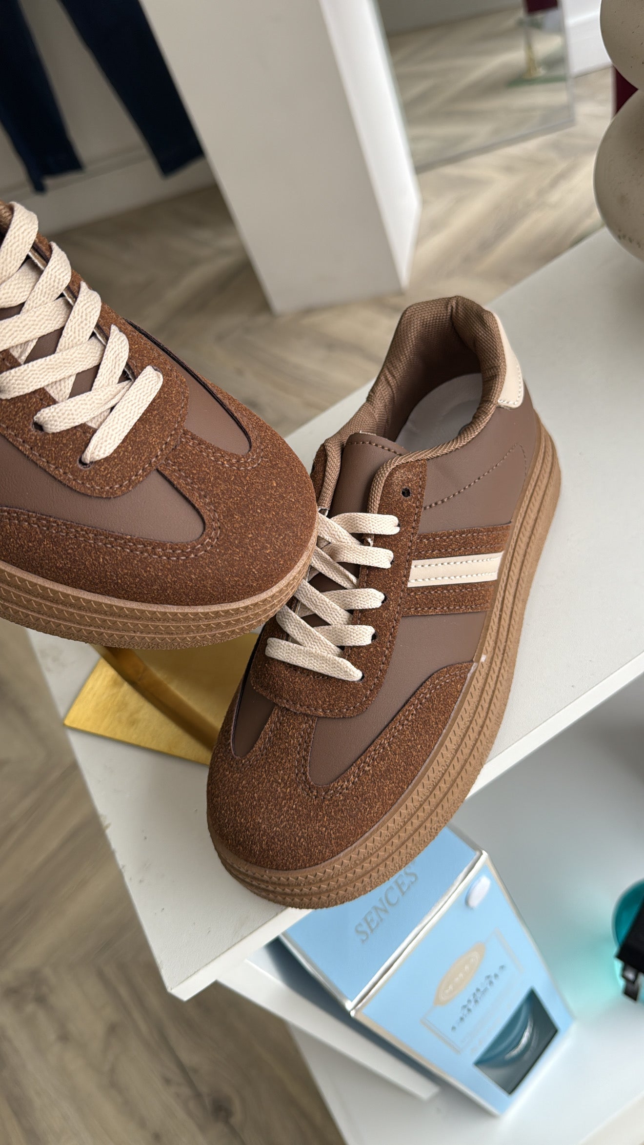 Rowan Brown Trainers