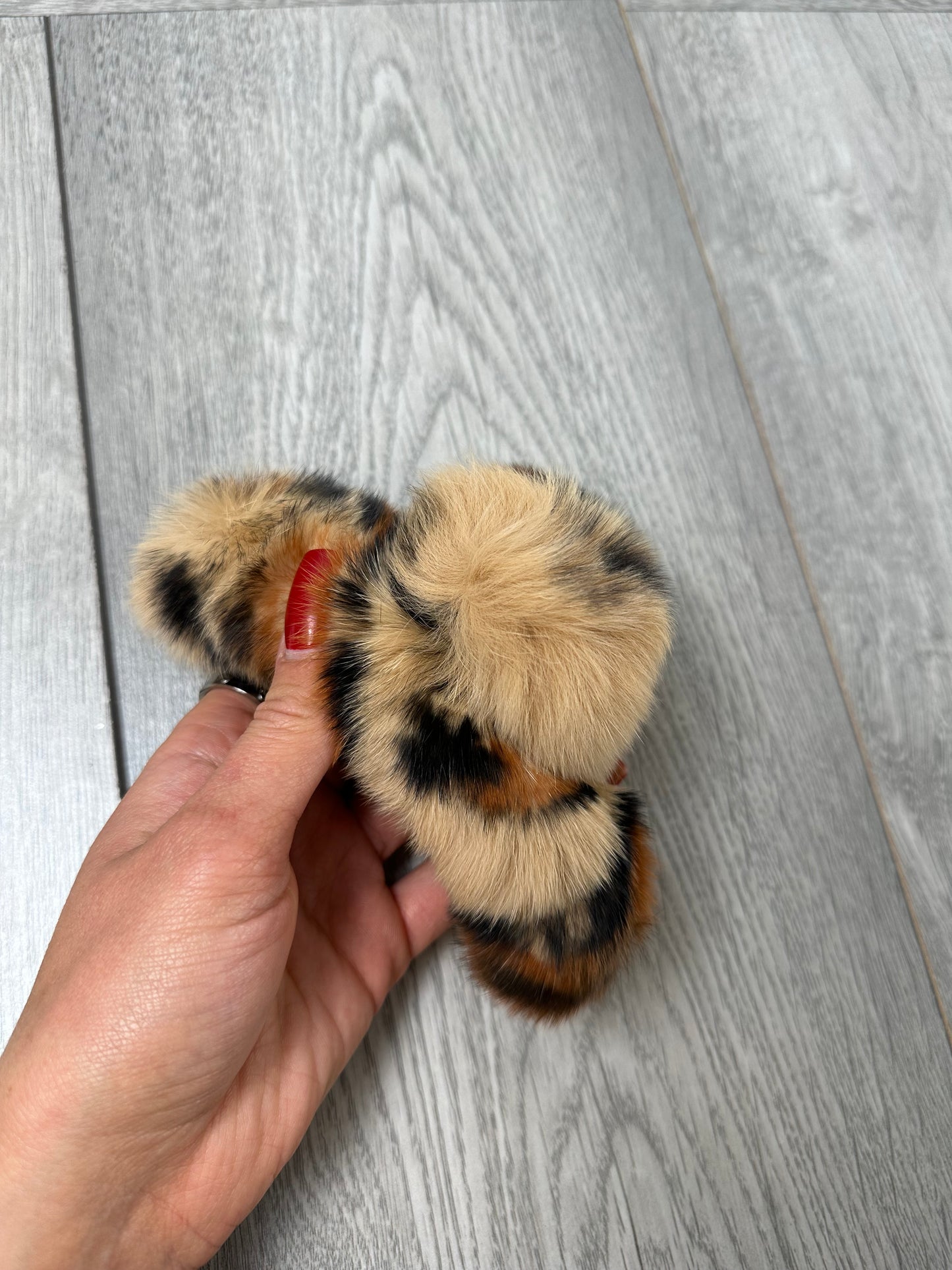 Extra Soft Fluff Hair Clip