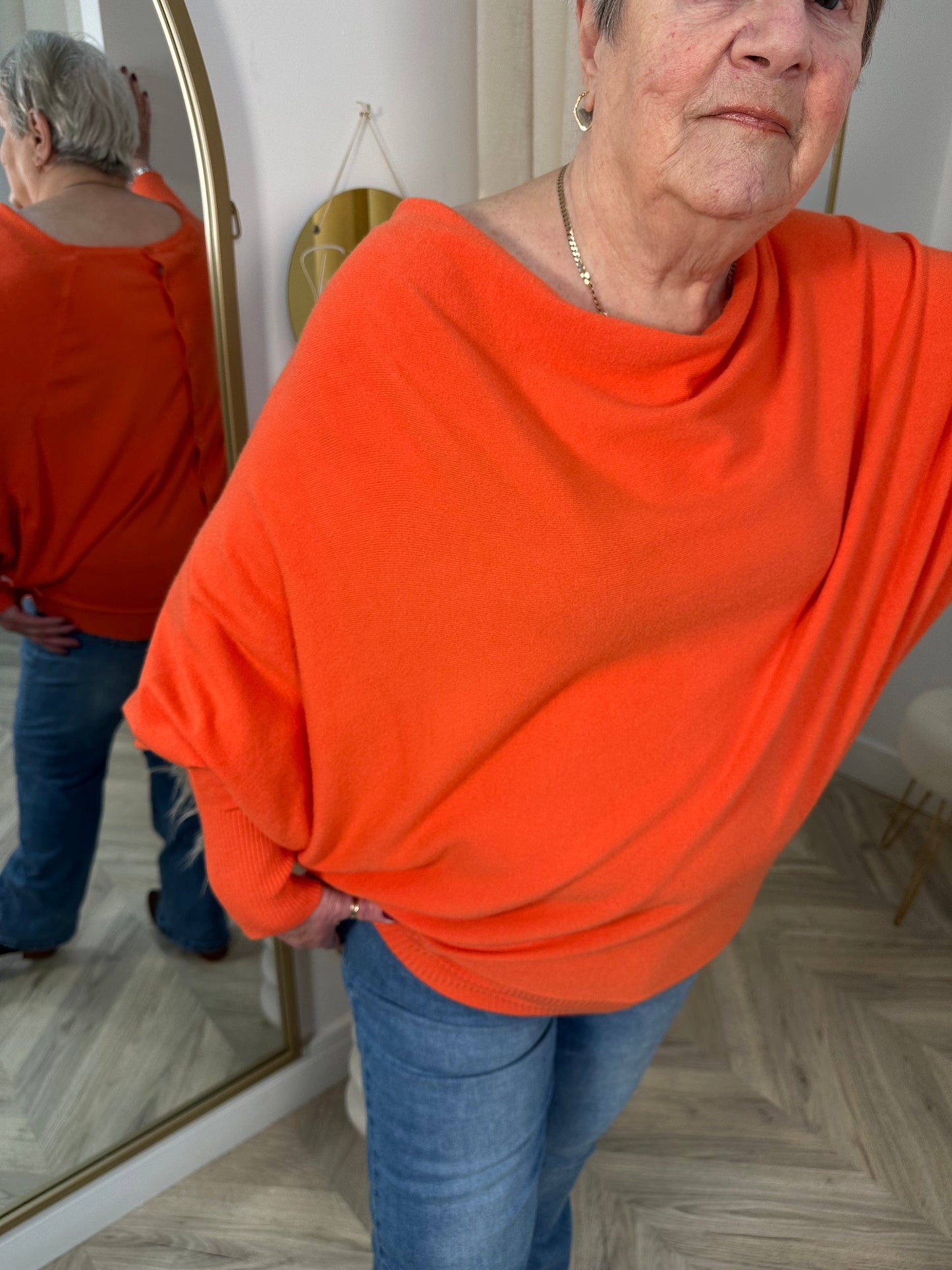 Rose Slouchy Sweater Buttoned Detailed Back - Orange
