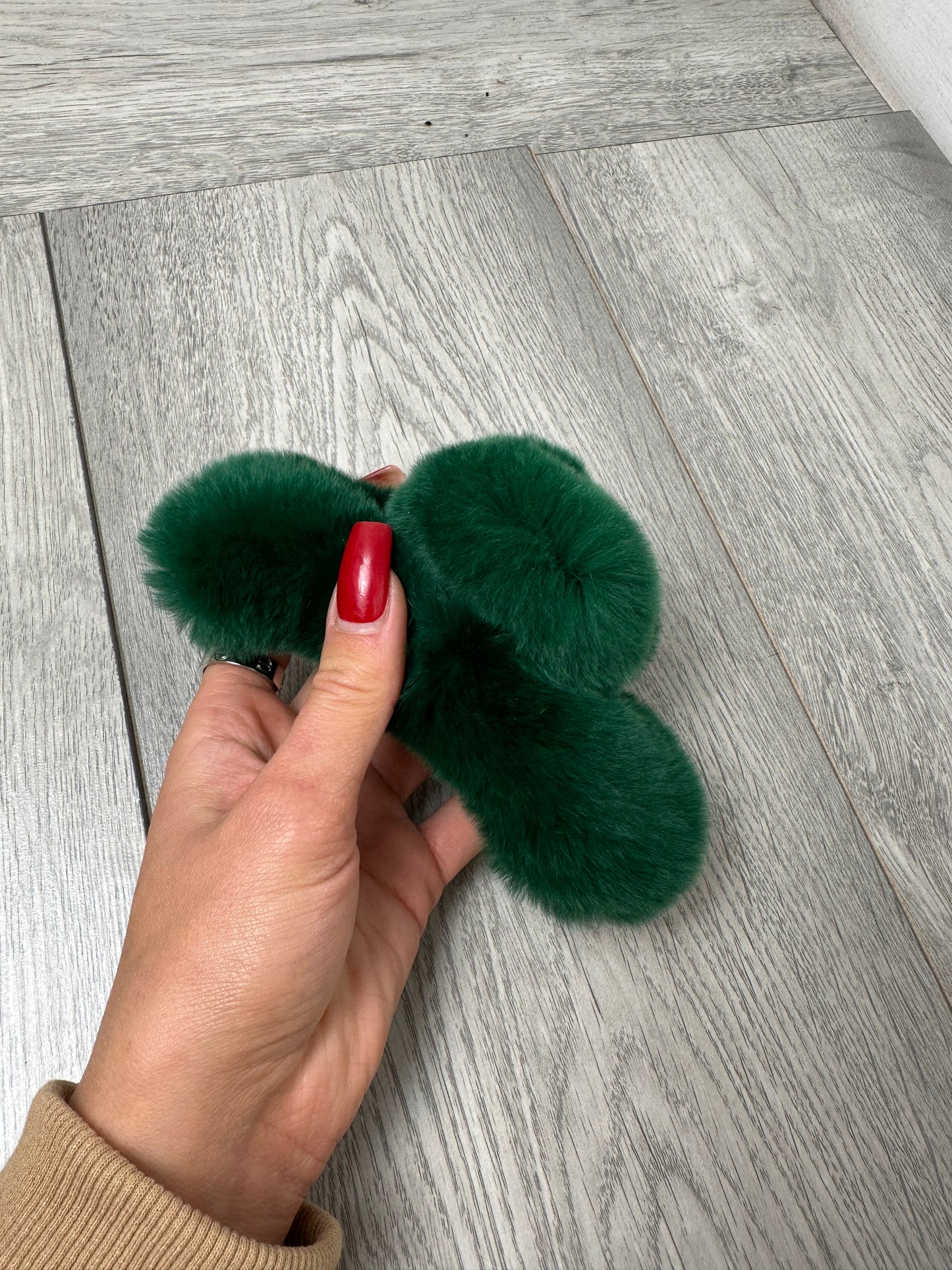 Extra Soft Fluff Hair Clip