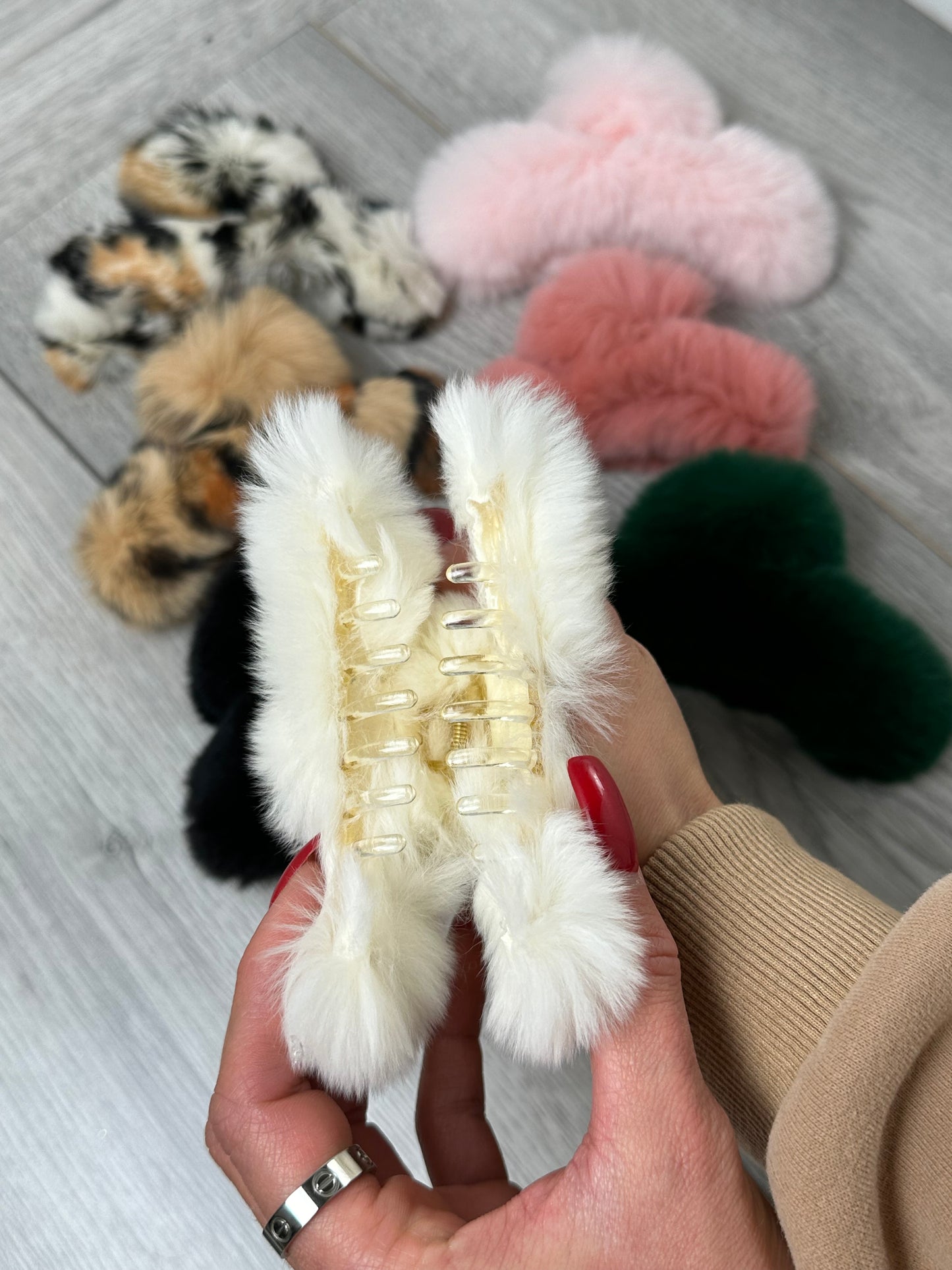 Extra Soft Fluff Hair Clip
