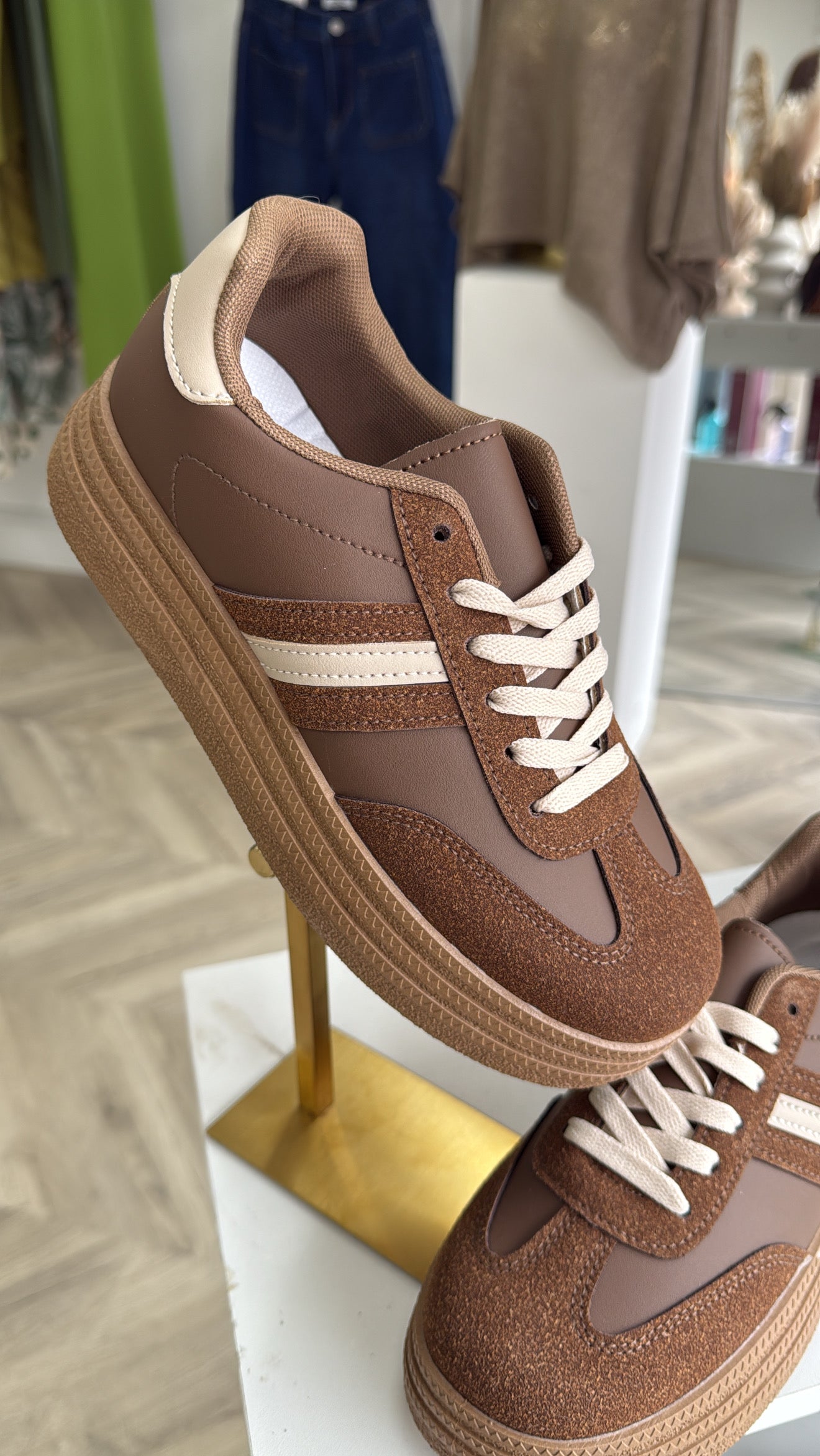 Rowan Brown Trainers