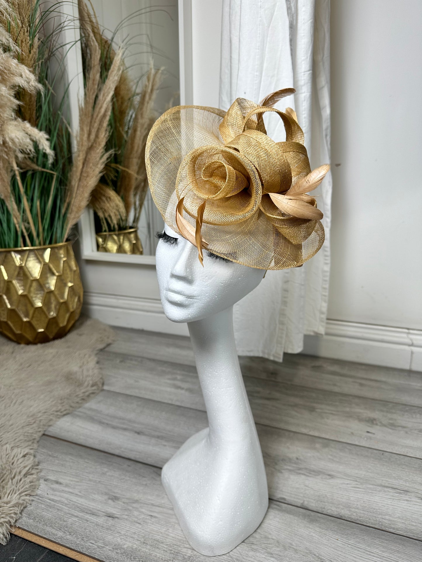 Beige Cordelia Fascinator