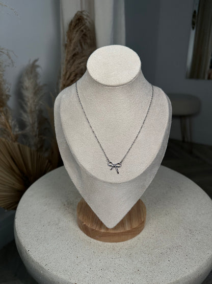 Dainty Bow Necklace - Silver