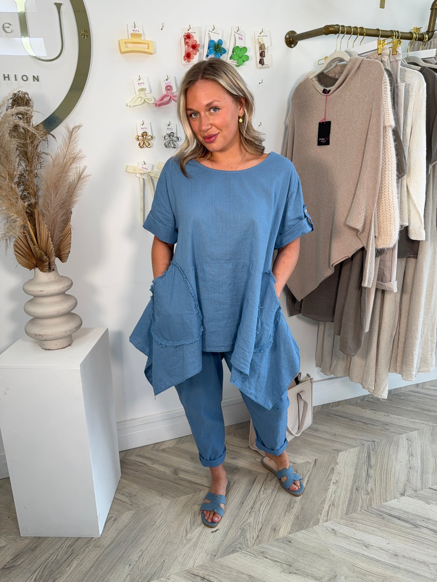 CURVE Safia Balloon Style Linen Trousers - Blue