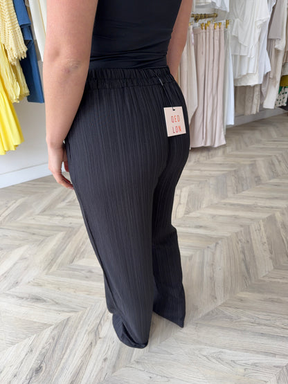 Posie Crinkle Trouser - Black