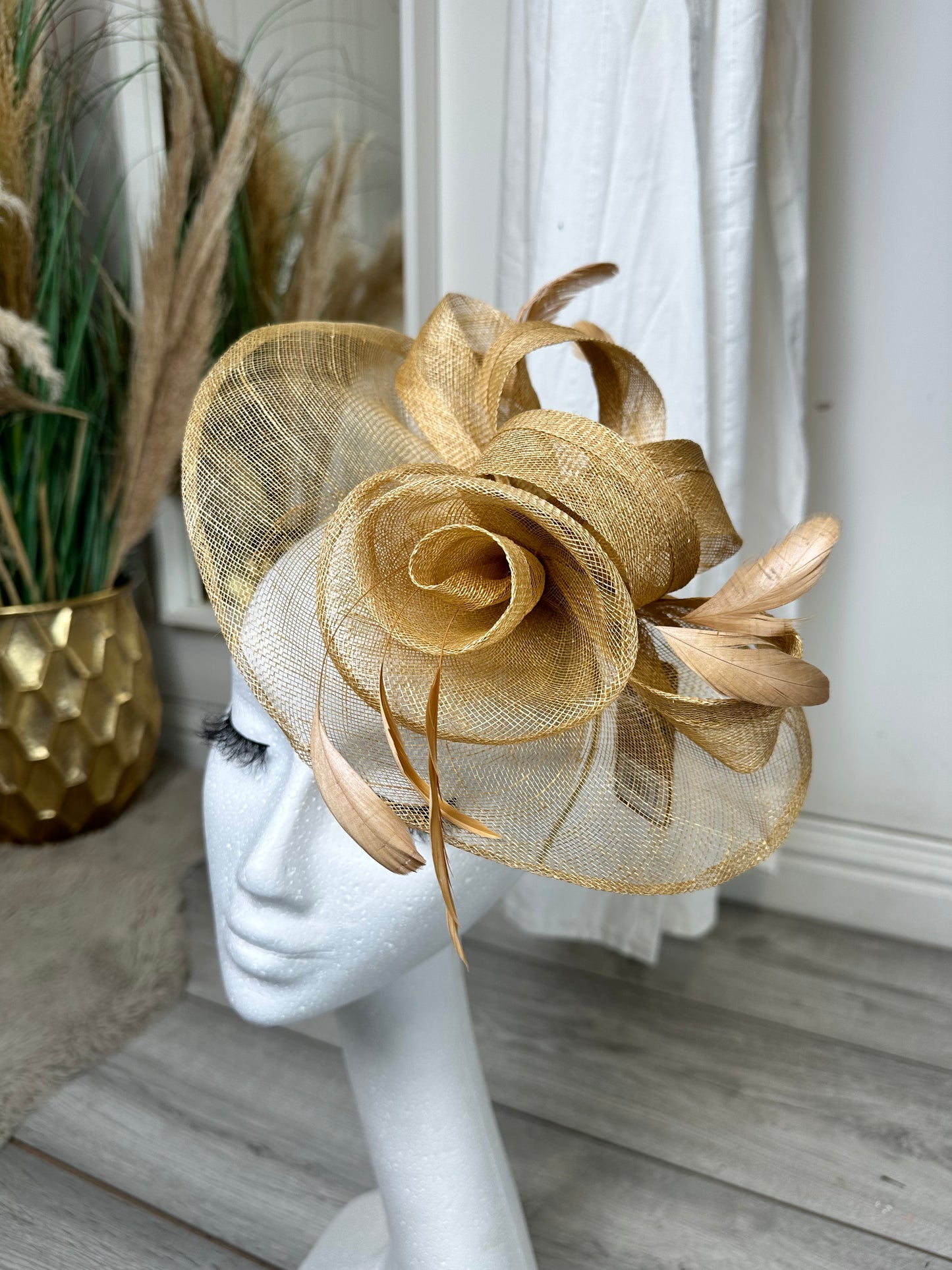 Beige Cordelia Fascinator