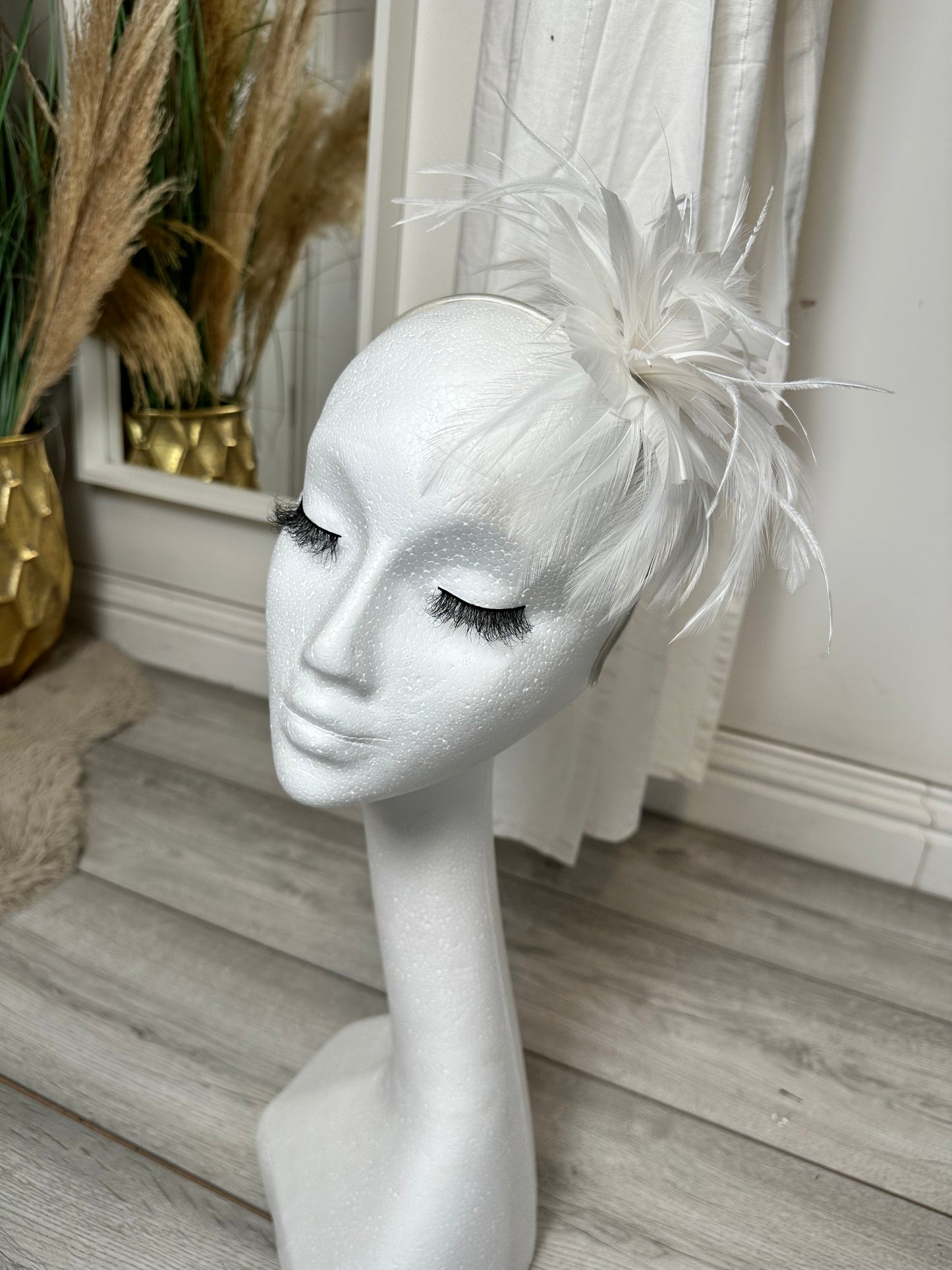 White Rosalind Fascinator