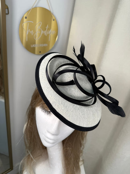 Carlotta Fascinator - Cream & Black