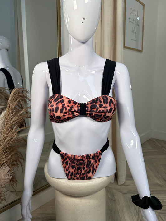 Cheetah Print Contrast Bikini Top & Bottoms