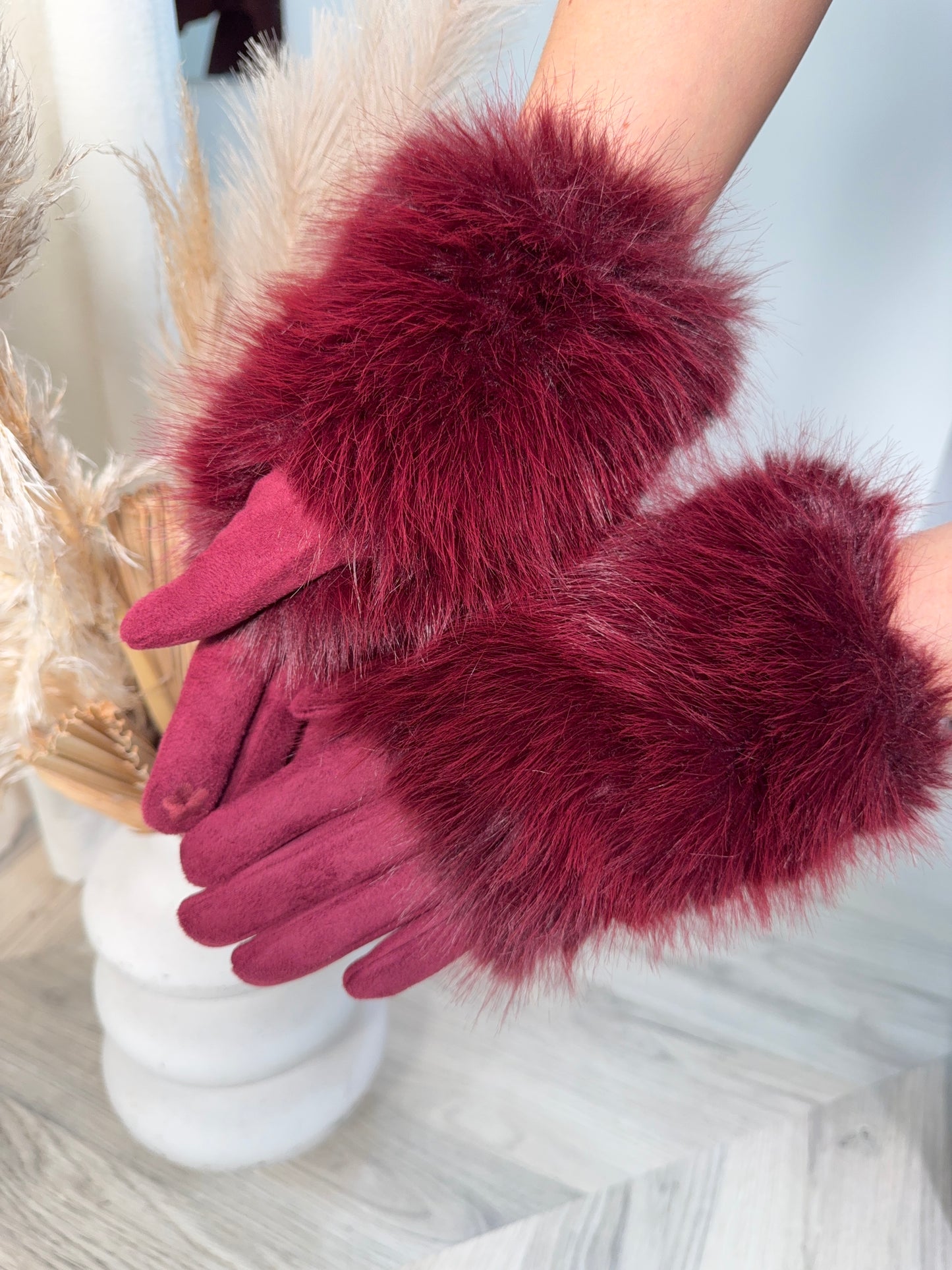 Glacé Fur Gloves - Burgundy