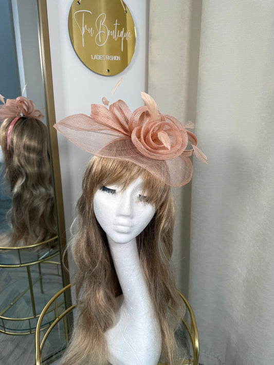 Hera Fascinator - Peachy Pink
