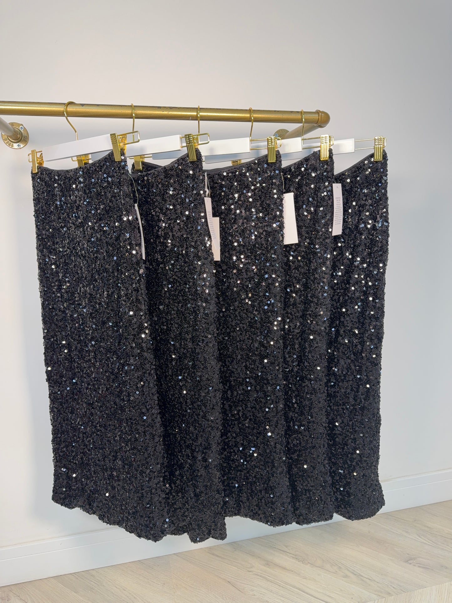 Elysia sequin Midi Skirt - Black