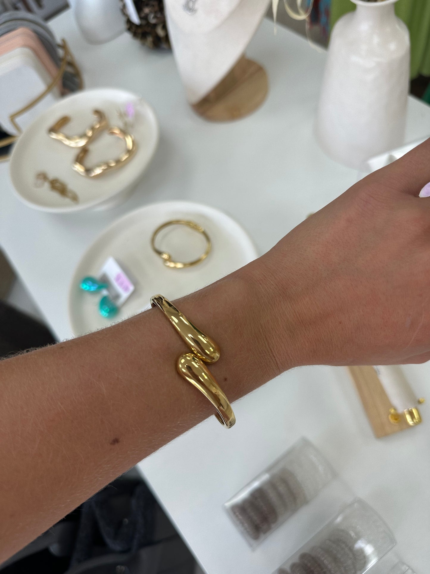 Tia Gold Bangle