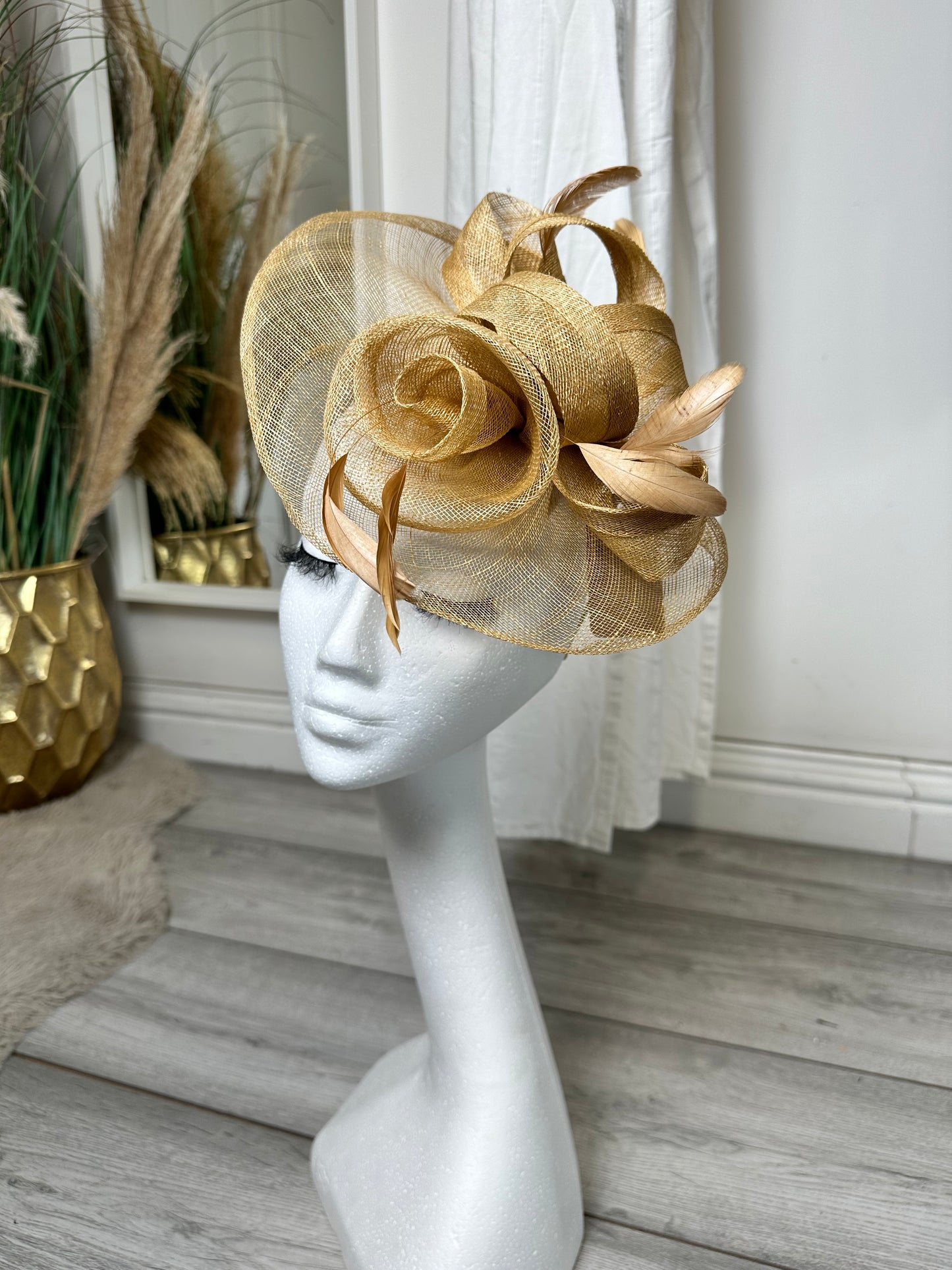 Beige Cordelia Fascinator