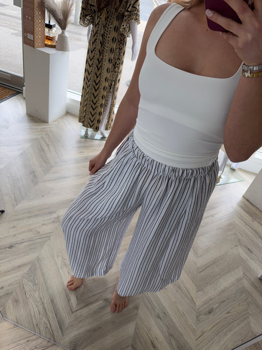 Ophelia Pinstriped Balloon Trouser - Black