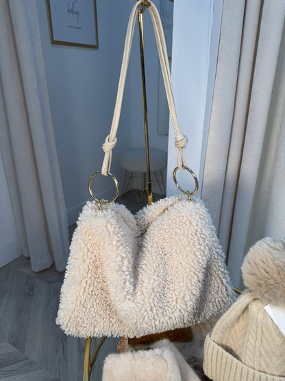 The Cream Winter Essentials Bundle☁️ (WORTH £45)