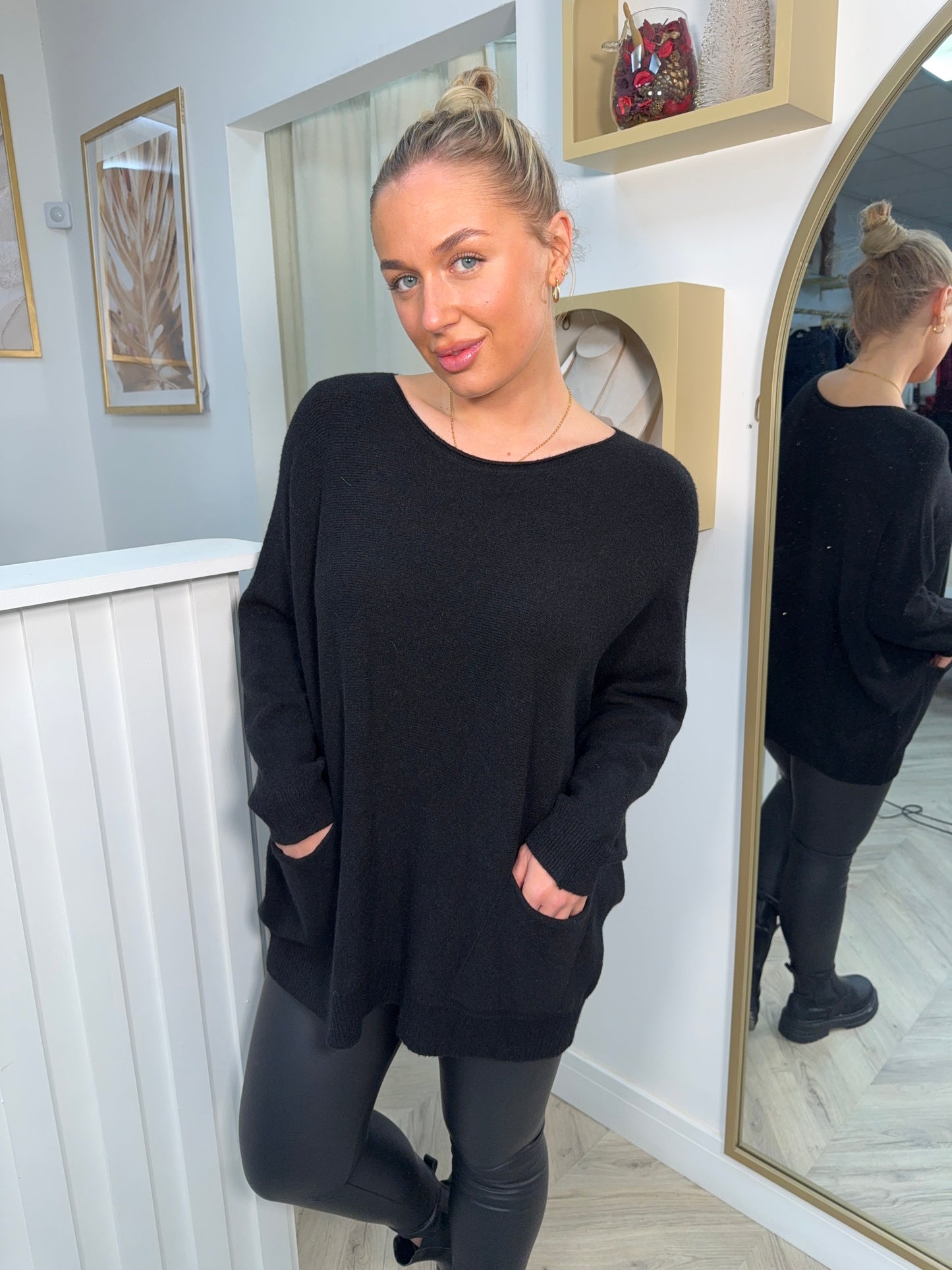 Sola Front Pocketed Sweater - Black