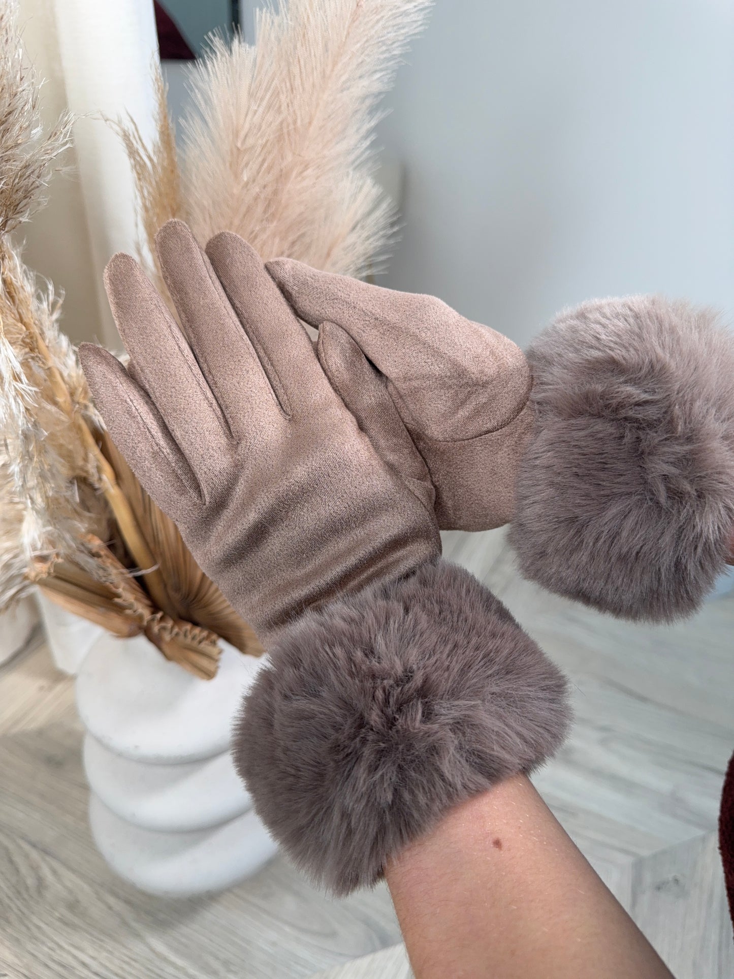 Odette Fur Glove - Hazelnut