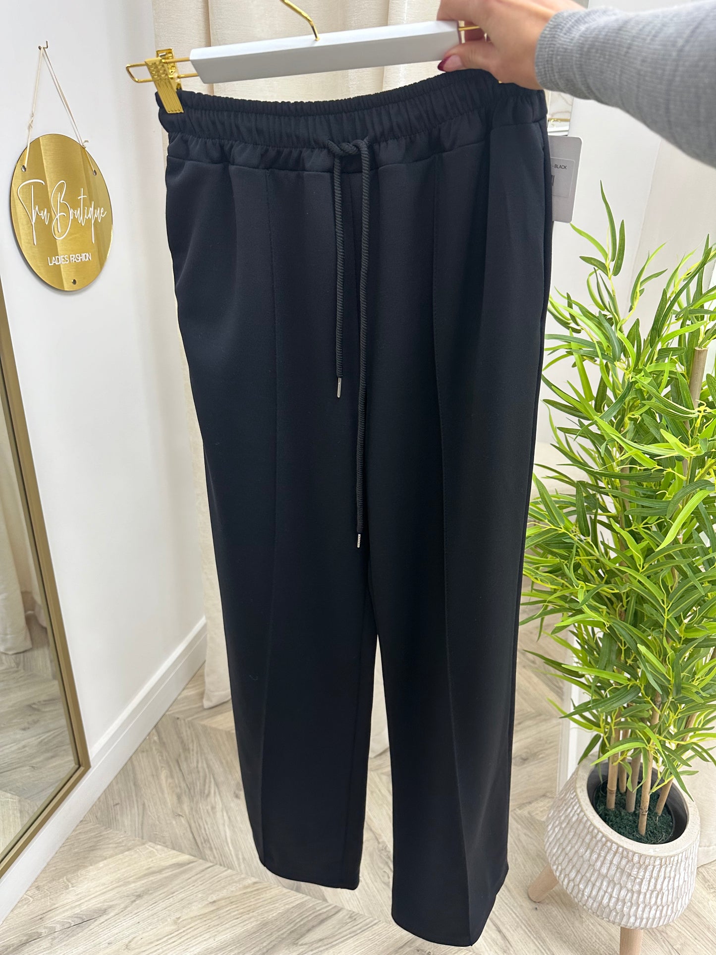 Chloe Lined Joggers - BLACK