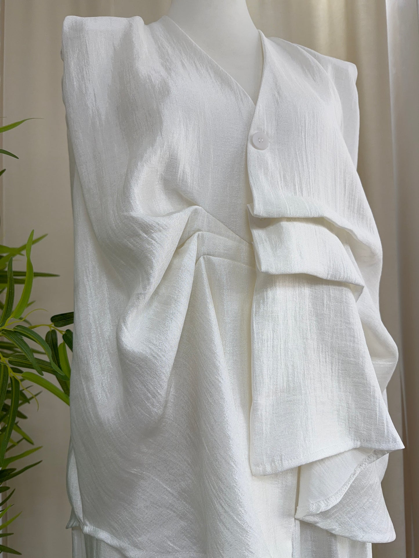 Eloise Vest Top - White