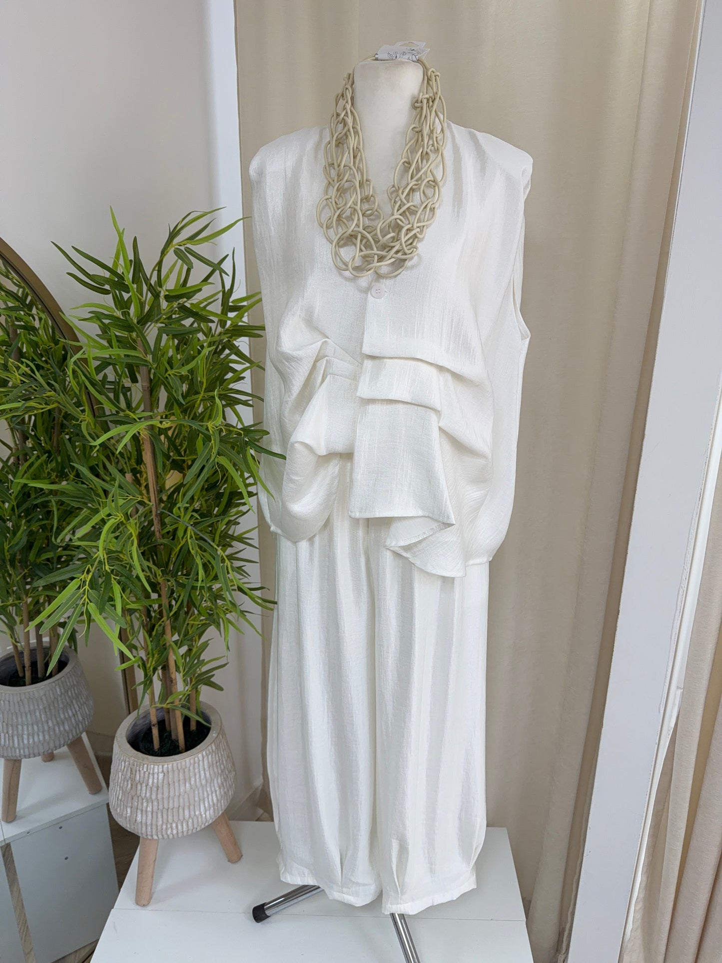 Eloise Vest Top - White