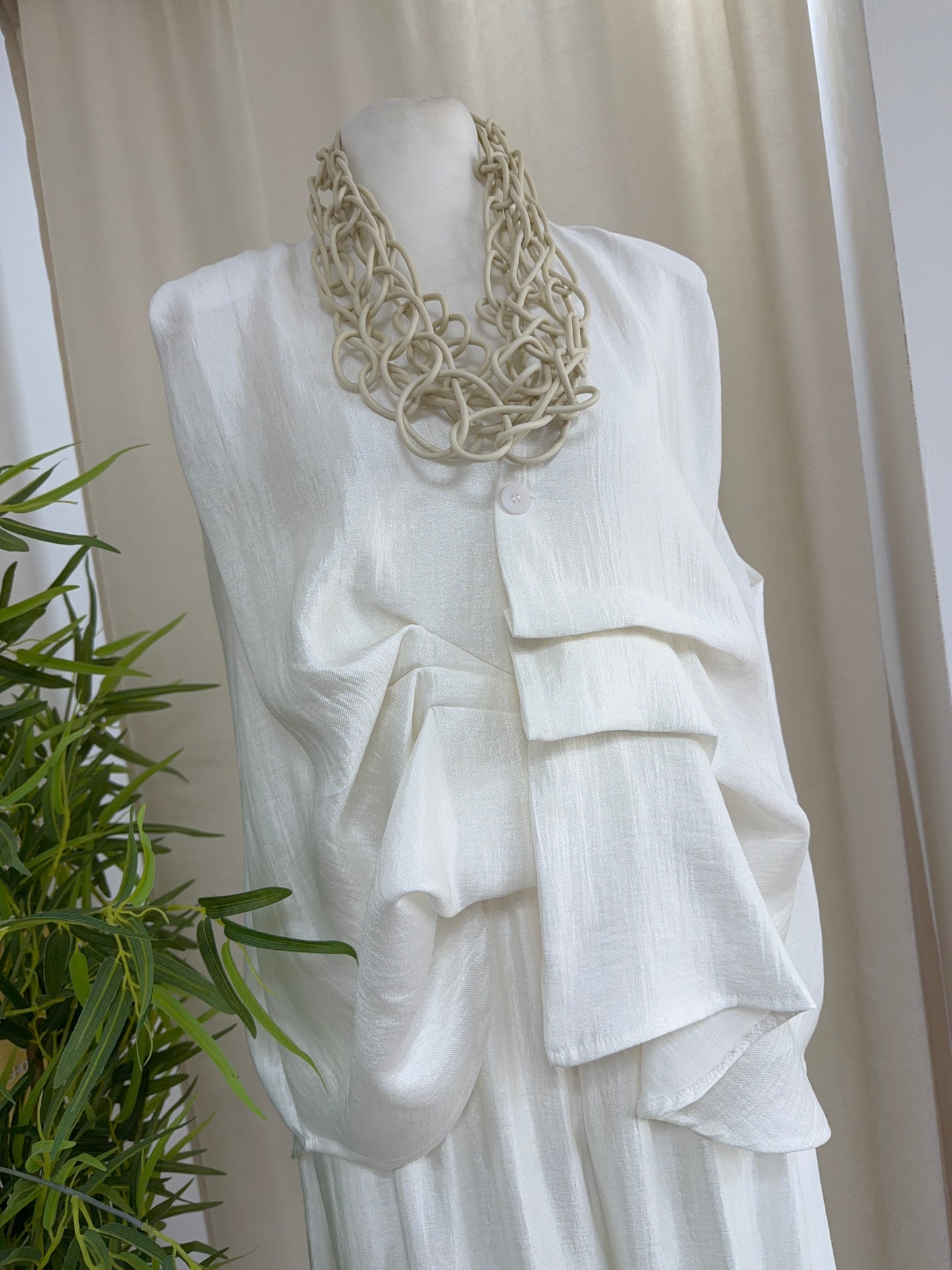 Eloise Vest Top - White