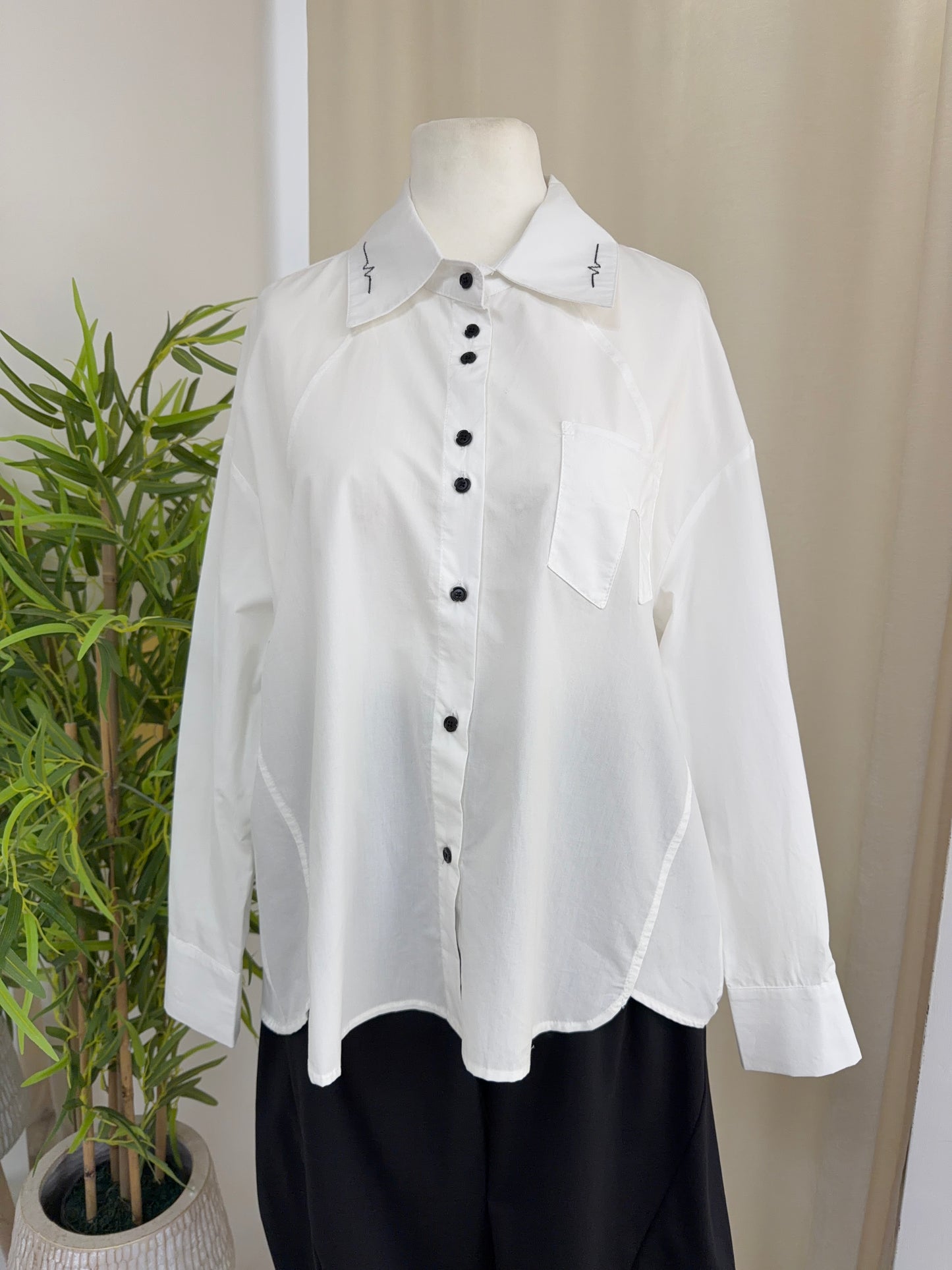 Charlotte Black Buttoned Shirt