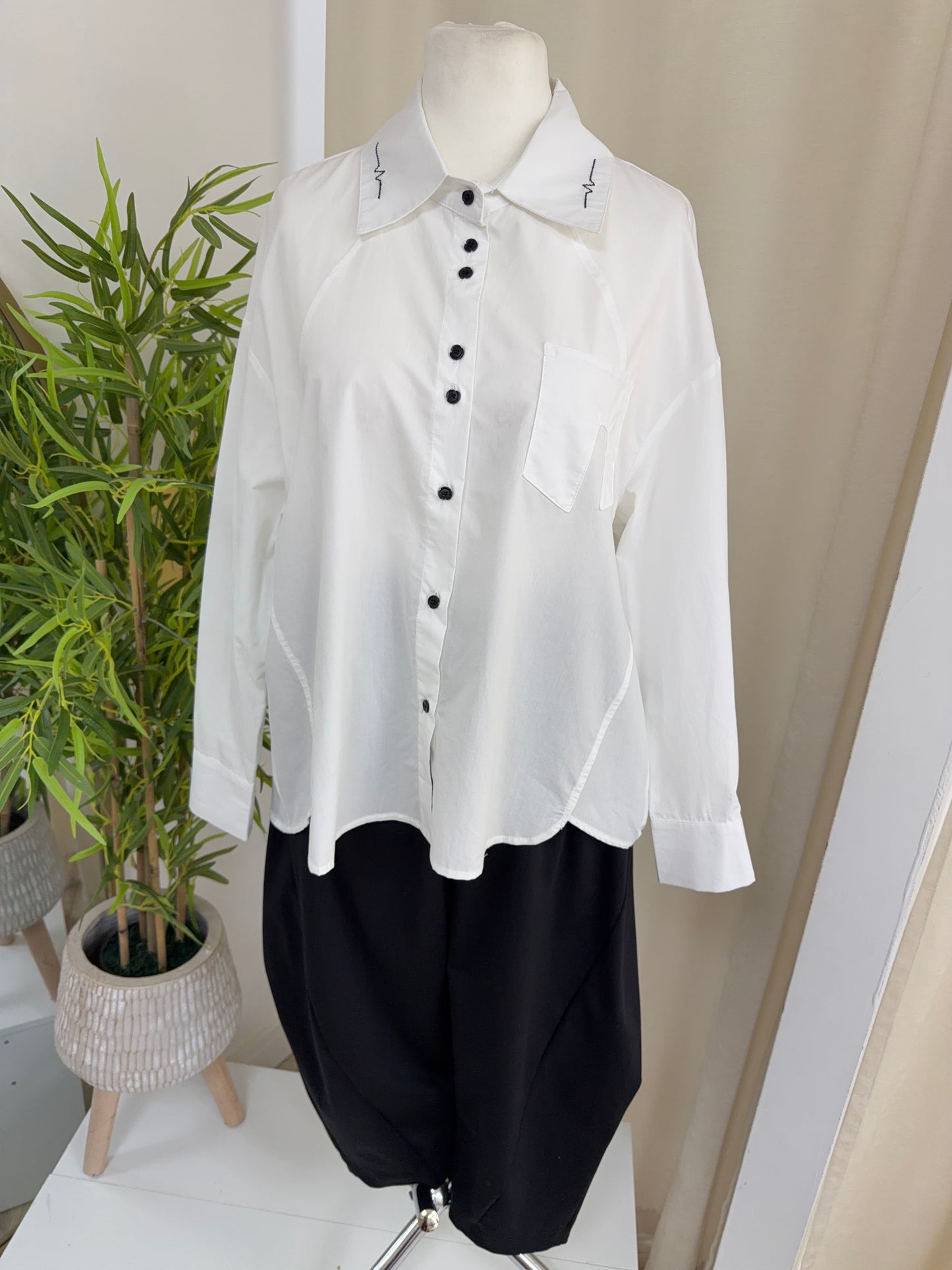 Charlotte Black Buttoned Shirt