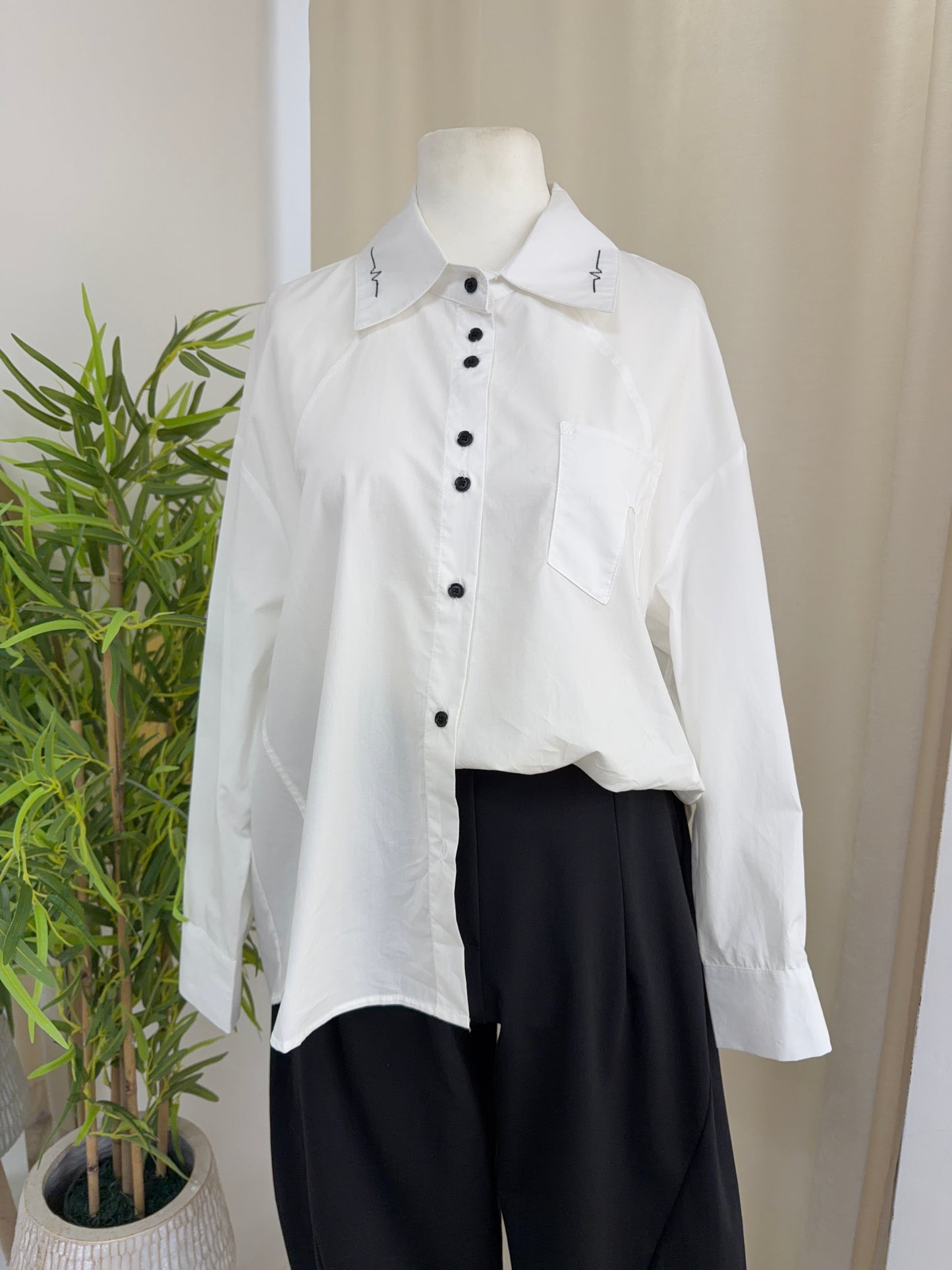 Charlotte Black Buttoned Shirt